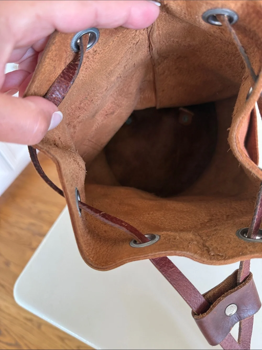 Vintage Brown Leather Drawstring Backpack - Picture 15 of 16